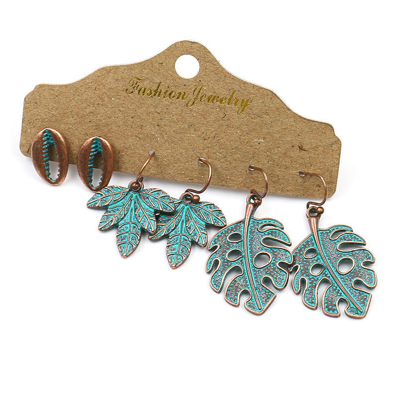 Combination of 3-piece set leaves heart-shaped fashion retro gold earrings.