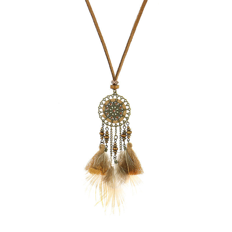 Round vintage feather tassel necklace