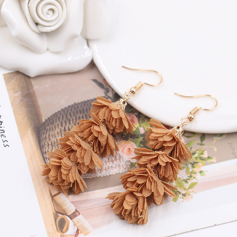 Fashion simple fabric flower earrings