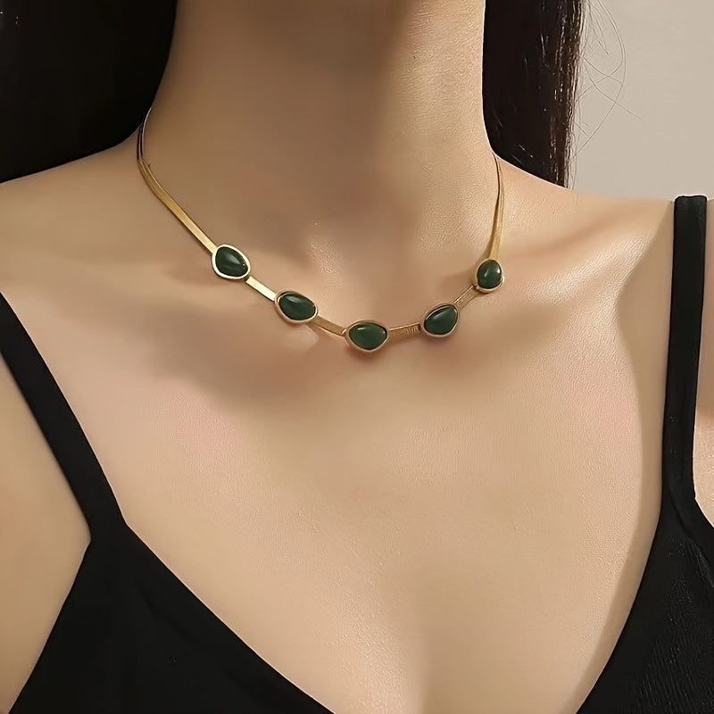 High grade titanium steel blade chain with retro emerald green bean necklace, women's simple and elegant collarbone chain