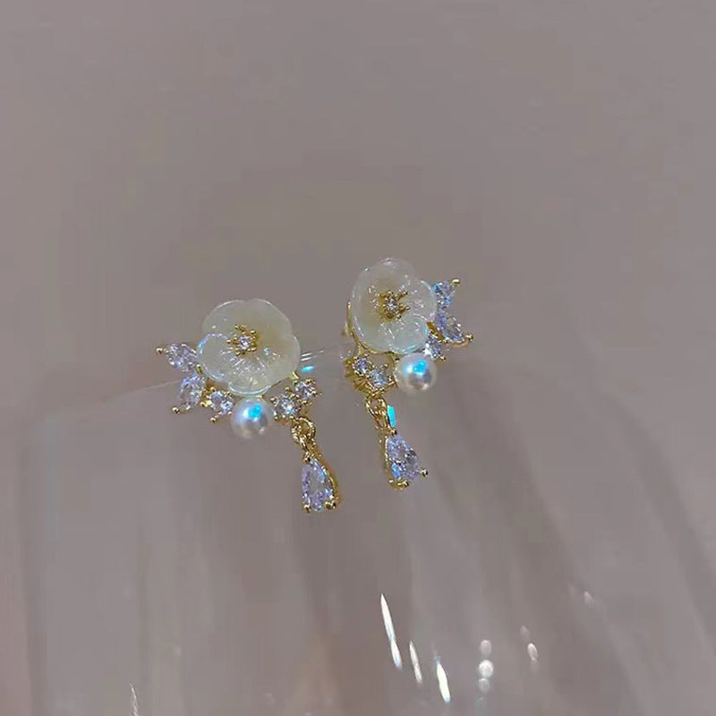 Zircon pearl flower S925 silver needle earrings