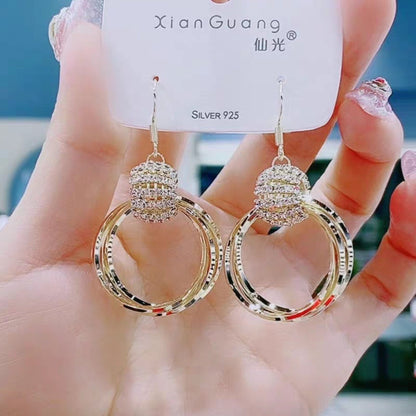 Rhinestone big circle temperament gold earrings