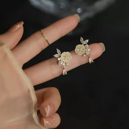 Zircon pearl flower S925 silver needle earrings