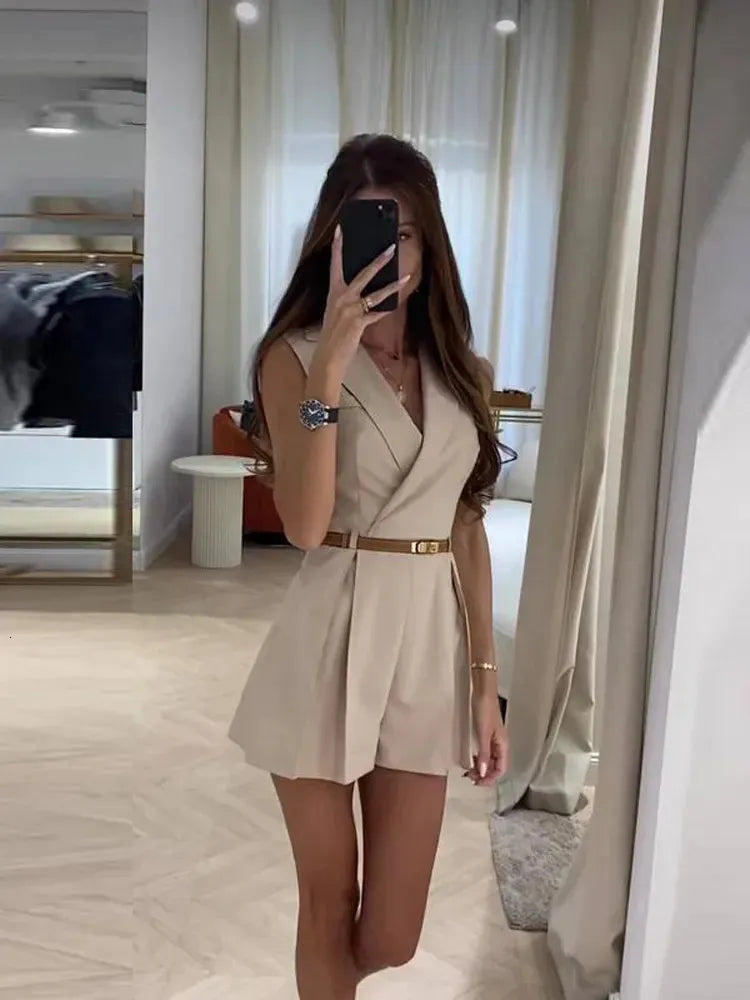 Elegant Womens Jumpsuit With Belt Fashion Sleeveless Turndown Collar Slim Short Jumpsuits Female Sping Summer Lady Romper 240307