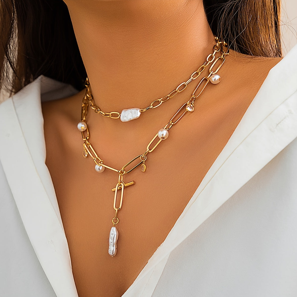 Irregular Imitation Pearl Pendant Necklace Golden Clavicle Chain Baroque Niche Stacking Necklace For Women