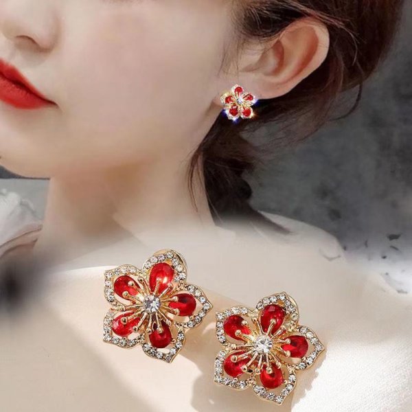 New Korea Sweet Cute Flower Crystal Temperament Geometric Shiny Zircon Earrings Statement Earrings for Women Girl Pendientes