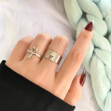 Load image into Gallery viewer, UMKA Trendy Gold Silver Color Flame Rings For Women Men Lover Couple Rings Set Friendship Engagement Wedding Open Rings Jewelry