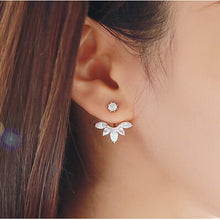 Load image into Gallery viewer, 2022 New Crystal Flower Drop Earrings for Women Fashion Jewelry Gold colour Rhinestones Earrings Gift for Party Best Friend