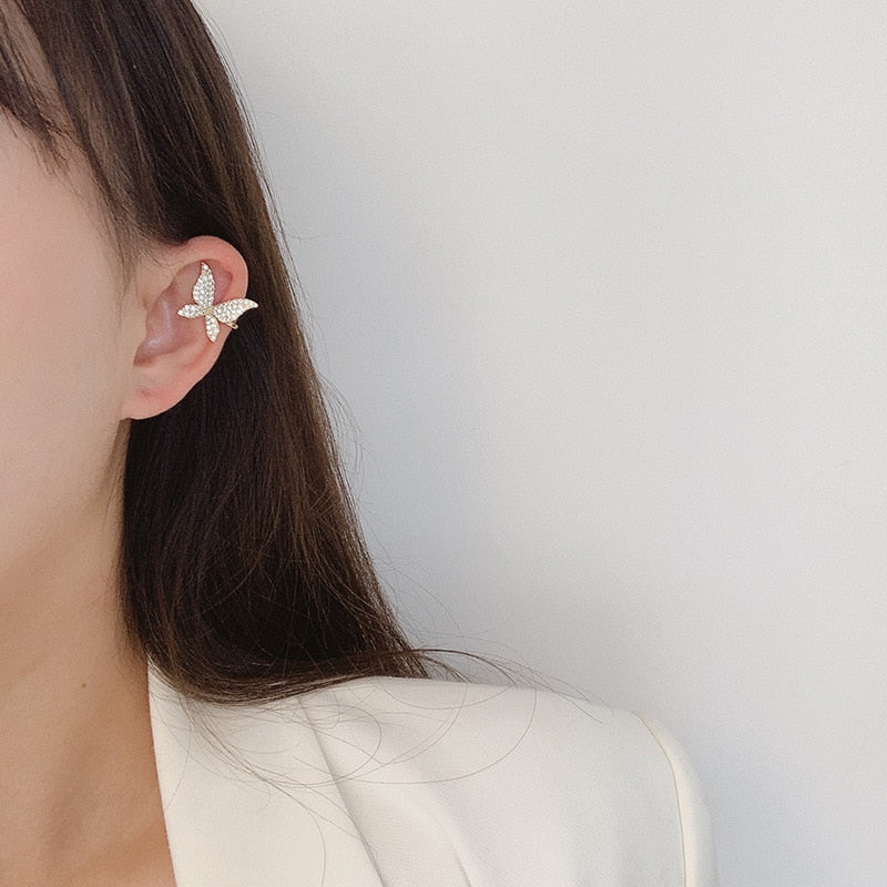 Geometric Butterfly Clip Earring for Teens Women Fashion 2022 Ear Cuffs Cool Jewelry Retro Chain Long Hanging Earings Metal Gift
