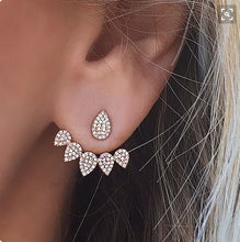 Load image into Gallery viewer, 2022 New Crystal Flower Drop Earrings for Women Fashion Jewelry Gold colour Rhinestones Earrings Gift for Party Best Friend