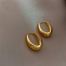 Load image into Gallery viewer, 2022 New Classic Copper Alloy Smooth Metal Hoop Earrings For Woman Fashion Korean Jewelry Temperament Girl&#39;s Daily Wear Earrings