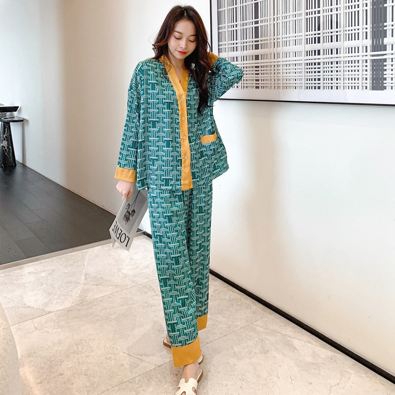funninessgames Women's Pajamas Set Letters Partern 3 Pieces Robe Sling Shorts Sleepwear Silk Like Fashion Female Home Clothes Nightwear