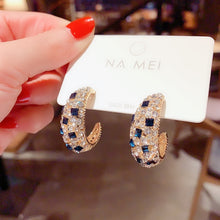 Load image into Gallery viewer, Women&#39;s Earrings Gold Rhinestone Earrings For Women Korean Vintage Geometry Metal Earrings 2022 Trendy Fashion  Jewelry Gift