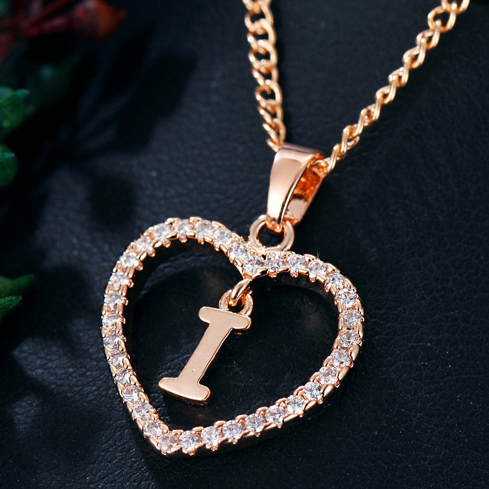 Womens Jewelry Name Initials Heart Pendant Necklace 26 Letters Zircon Love Necklaces Girls Gifts the First Letter Accessories