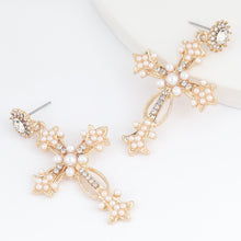Load image into Gallery viewer, Pauli Manfi 2022 Fashion Creative Metal Imitation Pearl Cross Earrings Women&#39;s Popular Classic Drop Earrings Jewelry Accessories