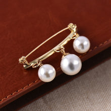 Load image into Gallery viewer, Fashion Pearl Fixed Strap Charm Safety Pin Brooch Sweater Cardigan Clip Chain Brooches Jewelry