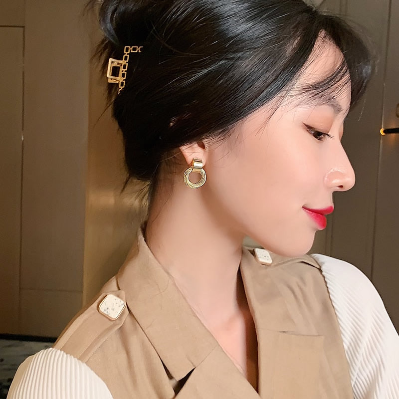 Retro Metallic Gold Multiple Small Circle Pendant Earrings 2022 New Jewelry fashion Wedding Party Unusual Earrings For Woman