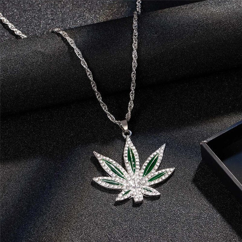 Rhinestone Weed Pendant Necklace Men Maple Leaf Hemp Necklaces Punk Hiphop Gold Color Chains For Boys Male Necklaces Steampunk