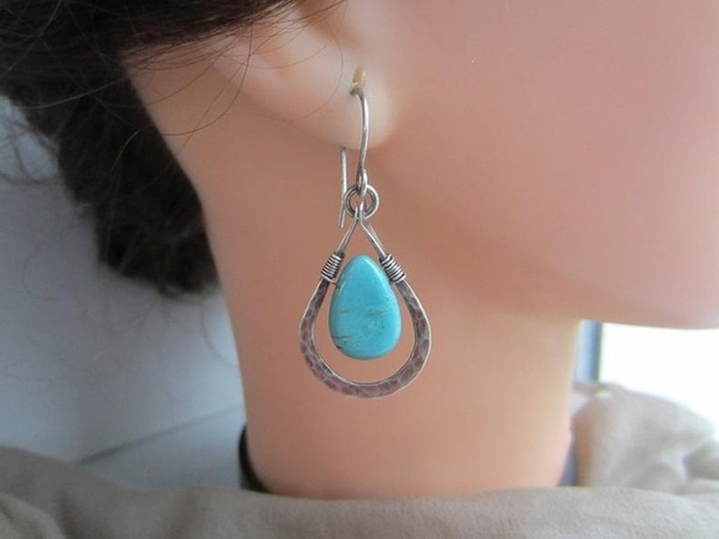 Elegant Fashion Women Earrings Silver Color Inlaid Blue Stone Water Droplets Drop Earring for Women Party Wedding Jewelry