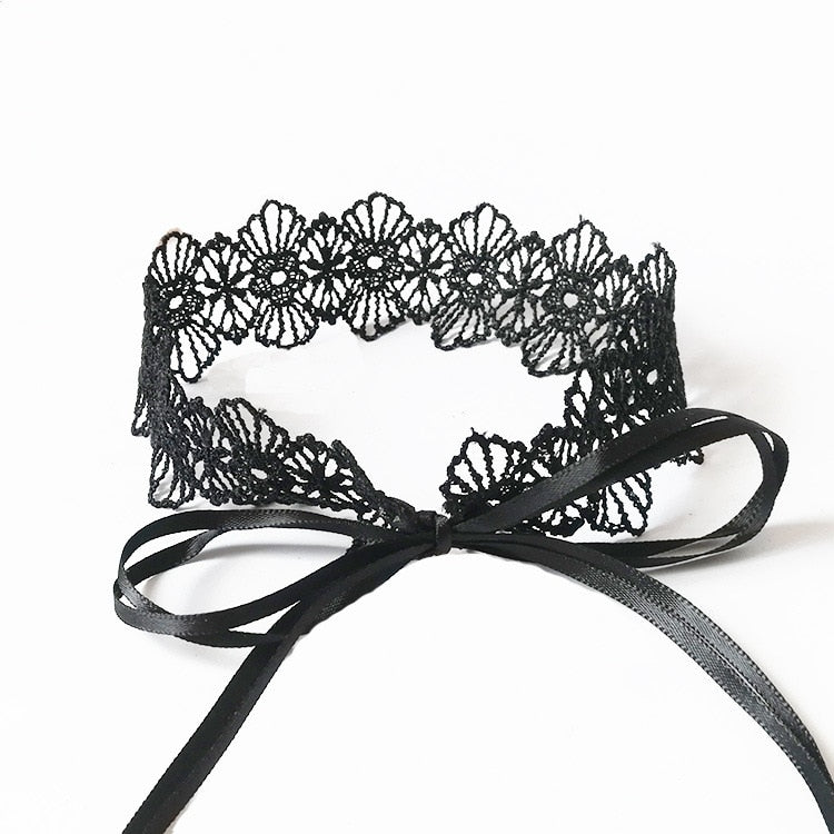 New Adjustable Lace Choker with Bell Sweet Cute Gothic Choker Necklaces Collar for Women Girls Detachable Cosplay Party Jewelry