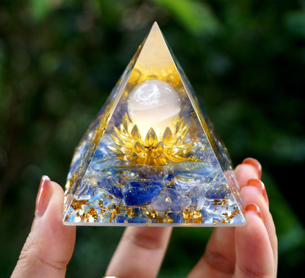 Handmade Orgonite Pyramid Crystal Healing Energy Orgone Pyramide with Pendant Necklace