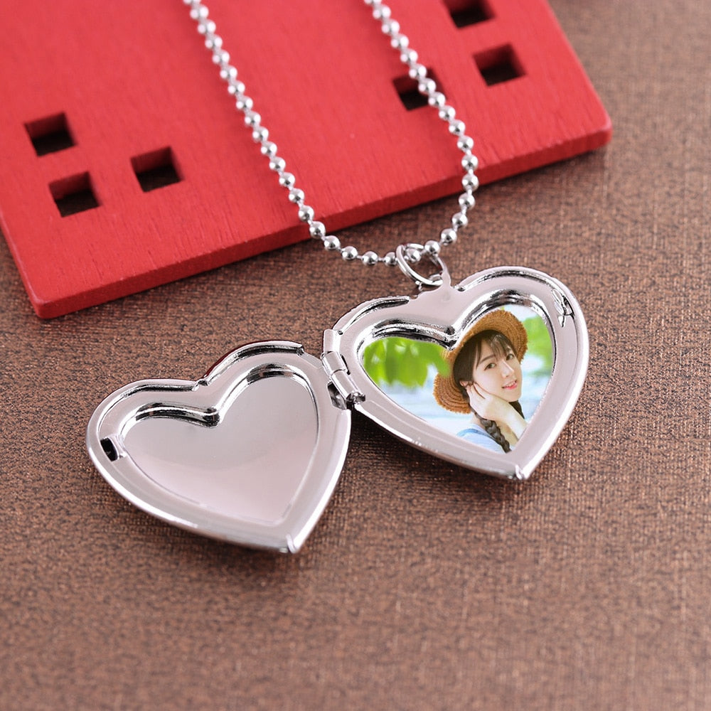 HOOH 1PC Heart Shaped Friend Photo Picture Frame Locket Pendant for Necklace Jewelry Couple Valentine&#39;s Day Gift Romantic