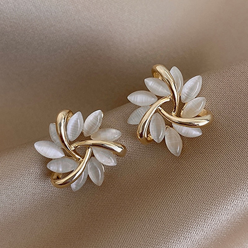Exquisite Opal Flower Leave Stud Earrings for Women Rhinestone Geometric Oval Square Earrings Girls Trend Party Ear Stud Jewelry