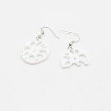 Load image into Gallery viewer, Fashion girl earrings fancy irregular acrylic earrings cheese earrings women asymmetric white lotus root earrings
