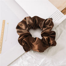Load image into Gallery viewer, 1pcs Retro Scrunchie Pack Hair Accessories Ties For Women Girls Headbands Elastic Rubber Hair Tie Hair Rope Ring Ponytail Holder