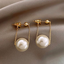 Load image into Gallery viewer, 2022 New Love Pearl Stud Earrings Heart-shaped Rhinestone Pearl Earring Women Girl Party Personality Temperament Jewelry Gift