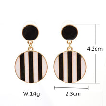 Load image into Gallery viewer, Cool Black Color Flower Drop Earrings for Women Geometry Round Heart Leaf Butterfly Crystal Brinco Party Jewelry Summer Gift