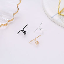 Load image into Gallery viewer, Simple Geometric Ear Cuff No Piercing Cartilage Clip Earring for Women Punk Vintage Butterfly Jewelry Party Accessories 1 PC