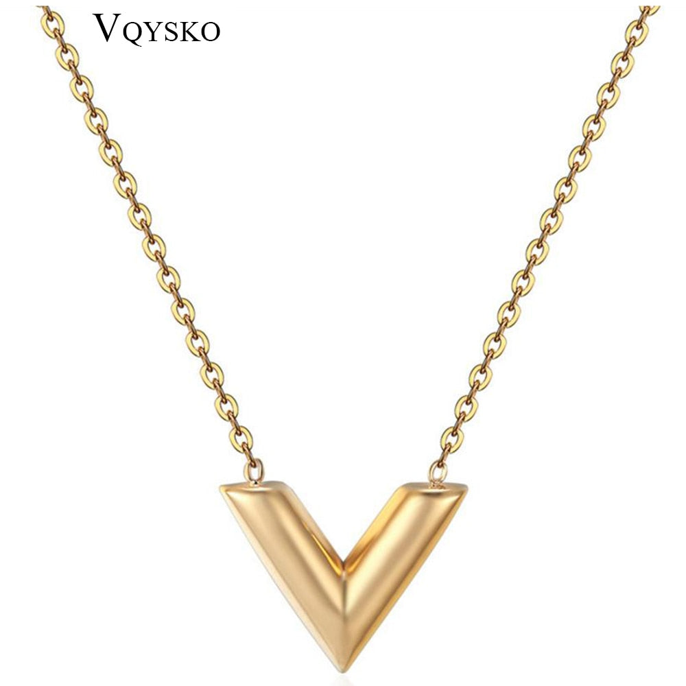 Fashion Brand V Letter Pendant Necklace For Woman Stainless Steel Women Necklace Luxury Jewelry Female Costume Accessories