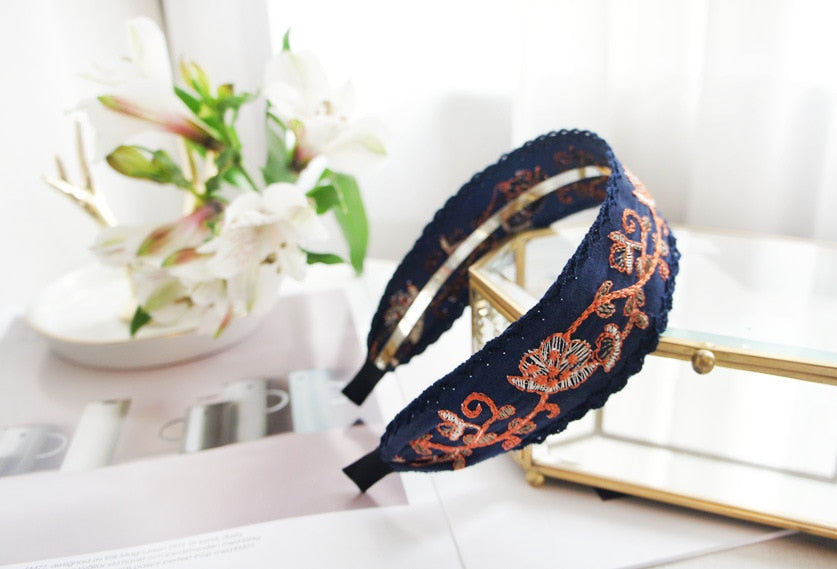 Korea Bright Silk Wide Side Embroidery Hairbands Sequi Hair Accessories Hairband for Girls Flower Crown Headbands for Women