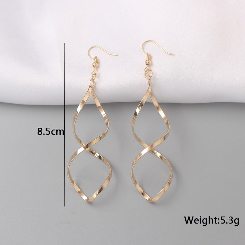 Gold Color Metal Drop Earrings Irregular Hollow Heart Pendants Earrings Twisted Geometric Personality Earrings for Women