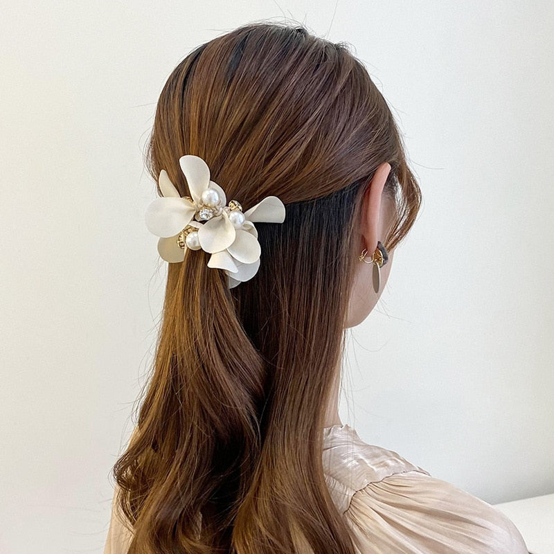 2022 New Elegant Pearl Flower Scrunchies Women Girls Elastic Hair Rubber Bands Tie Hair Ring Rope Holder Accessories Headdress