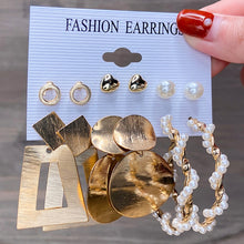 Load image into Gallery viewer, 17KM Fashion Pearl Hoop Earrings Set For Women Geometirc Gold Metal Circle Hoop Earrings Brincos 2022 Trend Jewelry Gift