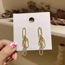 Load image into Gallery viewer, Retro Chain Geometric Shape South Korea 2022 Trend Women&#39;s Earrings Gold Personality Hanging Earrings Accessory Jewelry
