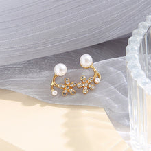 Load image into Gallery viewer, 1 Pair Chic Flower Stud Earrings for Women Imitation Pearl Studs Fashion Girls Small Earrings