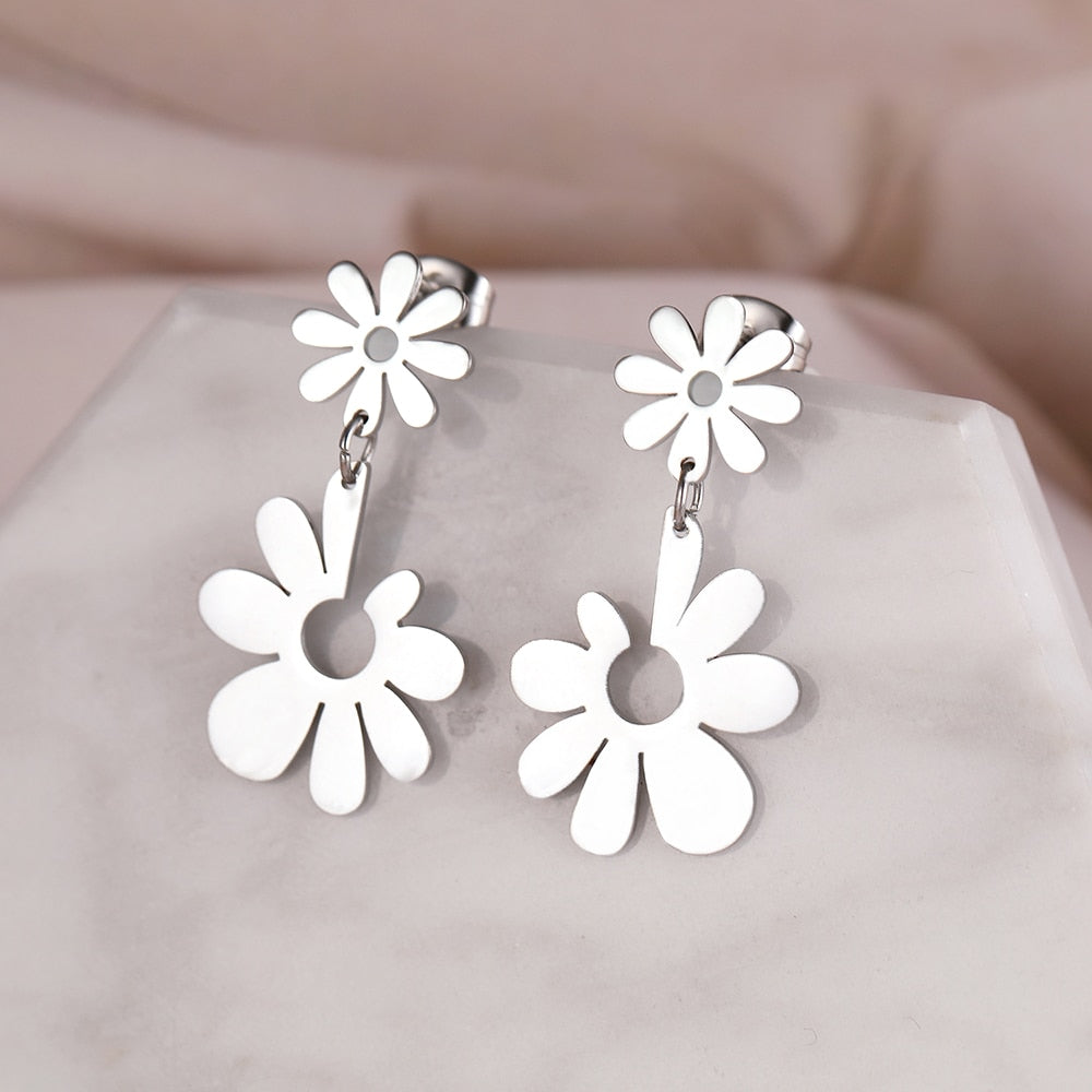 Stainless Steel Earrings Sweet Cute Cartoon Flowers Girls Pendants Charms Fashion Earrings For Women Jewelry Everyday Wear Gifts