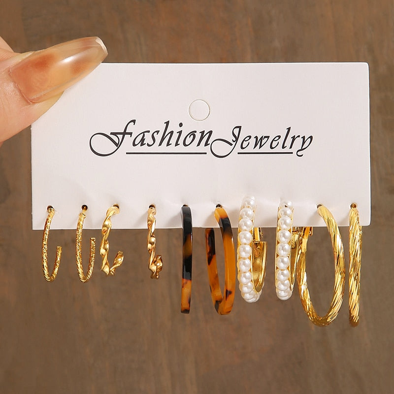 17KM Pearl Leopard Print Dangle Earrings Set Acrylic Gold Color Hoop Earrings for Women Butterfly Twist Earrings Trendy Jewelry