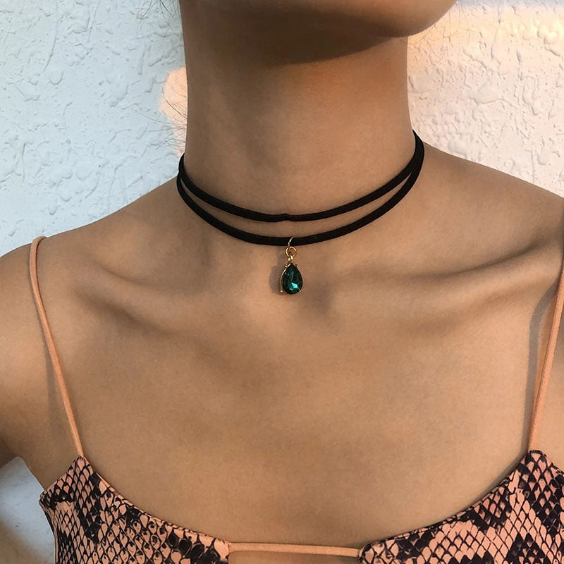 Women Black Punk Choker Collar Necklace Goth Velvet Choker Necklace Moon Pendientes Party Club Sexy Gothic Femme Jewelry