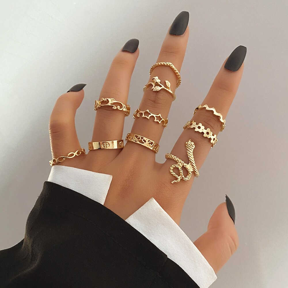 FAMSHIN 12pcs Heart Rings Set For Women Vintage Gold Color Round Hollow Butterfly Finger Rings Women&#39;s 2022 Trendy Jewelry Gift