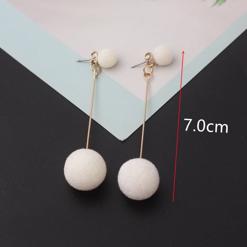 Pure White Color Daisy Butterfly Flower Dangle Earrings for Women New Summer Korean Orecchino Creative Romantic Wedding Jewelry