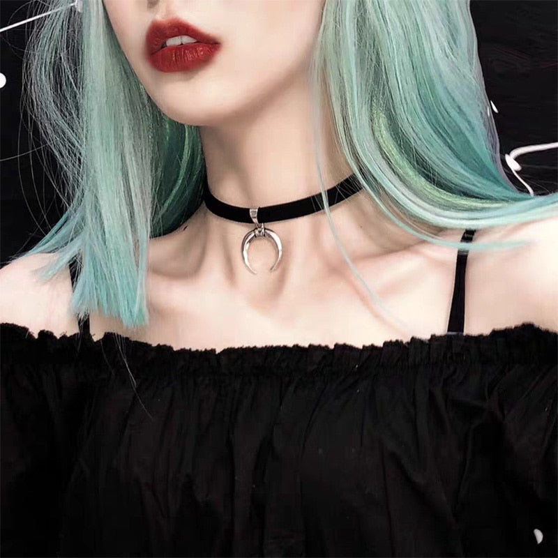 Women Black Punk Choker Collar Necklace Goth Velvet Choker Necklace Moon Pendientes Party Club Sexy Gothic Femme Jewelry