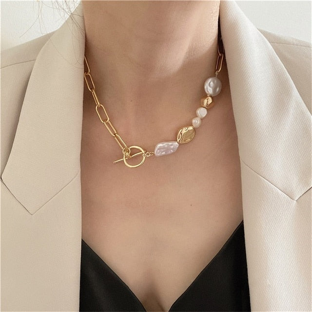 Korean Fashion Baroque Pearl Chain Choker Necklace for Women Girls 2022 Trend Jewelry Heart Pendant Necklace Bridal Engagement