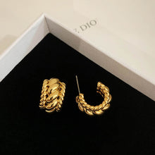 Load image into Gallery viewer, 2022 Fashion Vintage Stud Earrings For Women Exquisite Statement Geometric Gold Earrings Wedding Jewelry