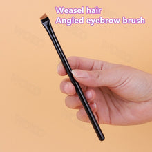 Load image into Gallery viewer, Flat Eyeliner Make up Brush Super Thin Angled Eyeliner Eyebrow Makeup Brushes Professional Exquisite Fine Eyebrow Makeup Tools