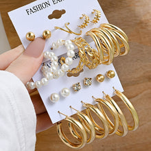 Load image into Gallery viewer, Vintage Gold Geometric Women&#39;s Earrings Set Fashion Pearl Circle Hoop Earrings For Women Brincos 2022 Trend Female Jewelry Gifts
