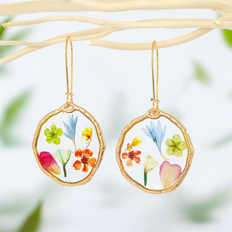 Unique Dried Flower Earrings Women Fashion Colorful Real Floral Earrings Creative Resin Epoxy Immortal Flower Earrings Jewelry